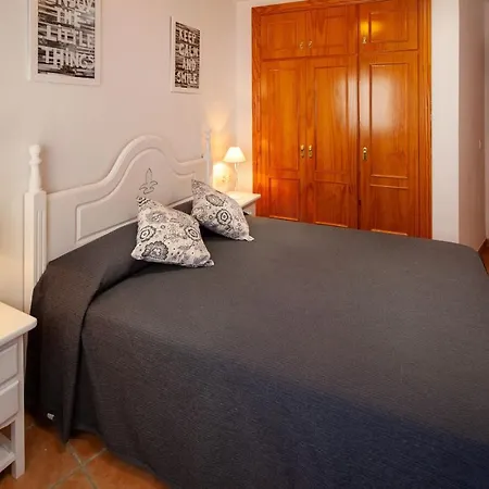 Apartamento 1b En Carihuela Junto A La Playa *